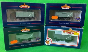 BACHMANN MODEL RAILWAYS OO GAUGE A RAKE OF FOUR BRITISH RAILWAYS MINERAL WAGONS - Picture 1 of 10
