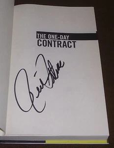 RICK PITINO SIGNED BOOK THE ONE-DAY CONTRACT 1st EDITION HC/DJ LOUISVILLE COACH - Picture 1 of 3