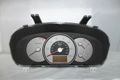 Cuadro de instrumentos velocímetro medidor de panel 07 08 Kia Rondo 85.460 millas Foto 1 de 4