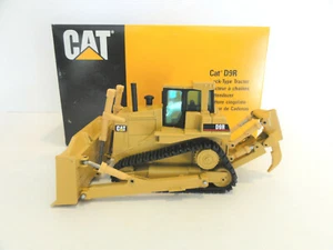 NZG 451 - Caterpillar D9R Dozer "Blue Tint Windows" 1:50 "NEW" - Picture 1 of 6