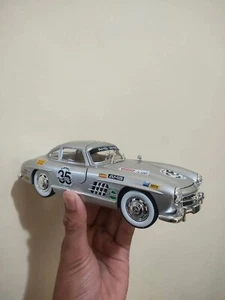 diecast cars 1/18 Mercedes-Benz 300SL - Picture 1 of 8