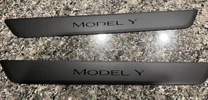 TESLA MODEL 3 / Y 20221-2022 DOOR SILL ORIGINAL AUTHENTIC DOOR SILLS NEW PULL - Picture 1 of 1