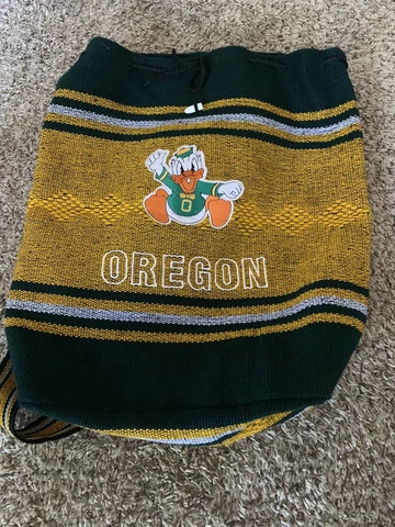 University of Oregon Ducks Woven Knit Backpack Drawstring Cinch Bag Green Yellow Cover