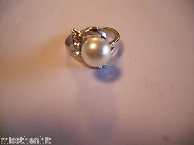 全新镀银珍珠 & 3 透明水钻戒指 尺寸 8.5 — 第 1/4 张图片