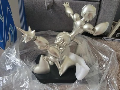 Mega Man & Mega Man X Silver 25th Anniversary Statue (Damaged) - Image 1 of 4