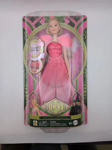Mattel Wicked Singing Glinda bambola con errore errore scatola di stampa URL NUOVA scatola con adesivo - Foto 1 di 4