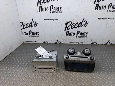 Equipo de audio receptor de radio AM-FM-XM-CD-MP3 Opt Uye se adapta a 11 REGAL 1155300 Foto 1 de 4