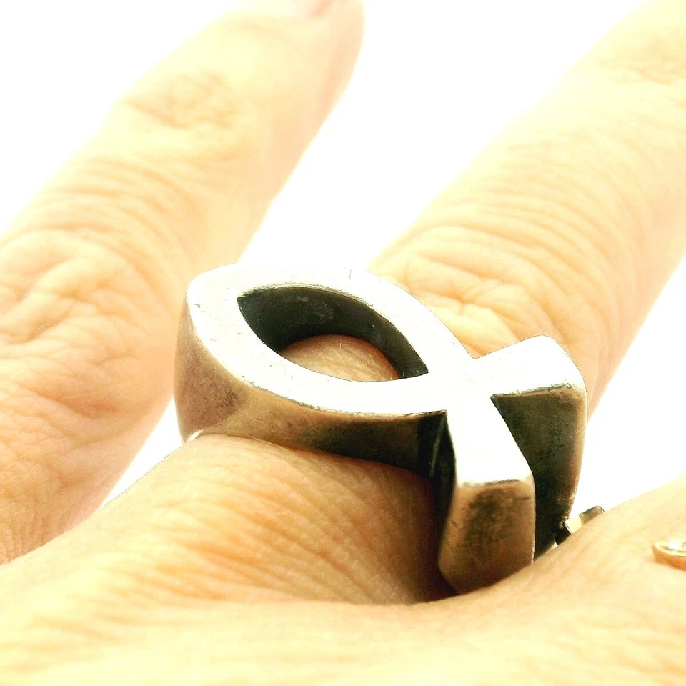 Anillo James Avery Retirado Plata de Ley 925 Ichthus Pez Talla 8 15,6 Gramos Foto 1 de 4