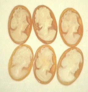 Geschnitzte antike Vintage ovale Muschel Kamee Stein Verblendung rechts 12 mm x 7,5 mm #AA91 - Bild 1 von 2