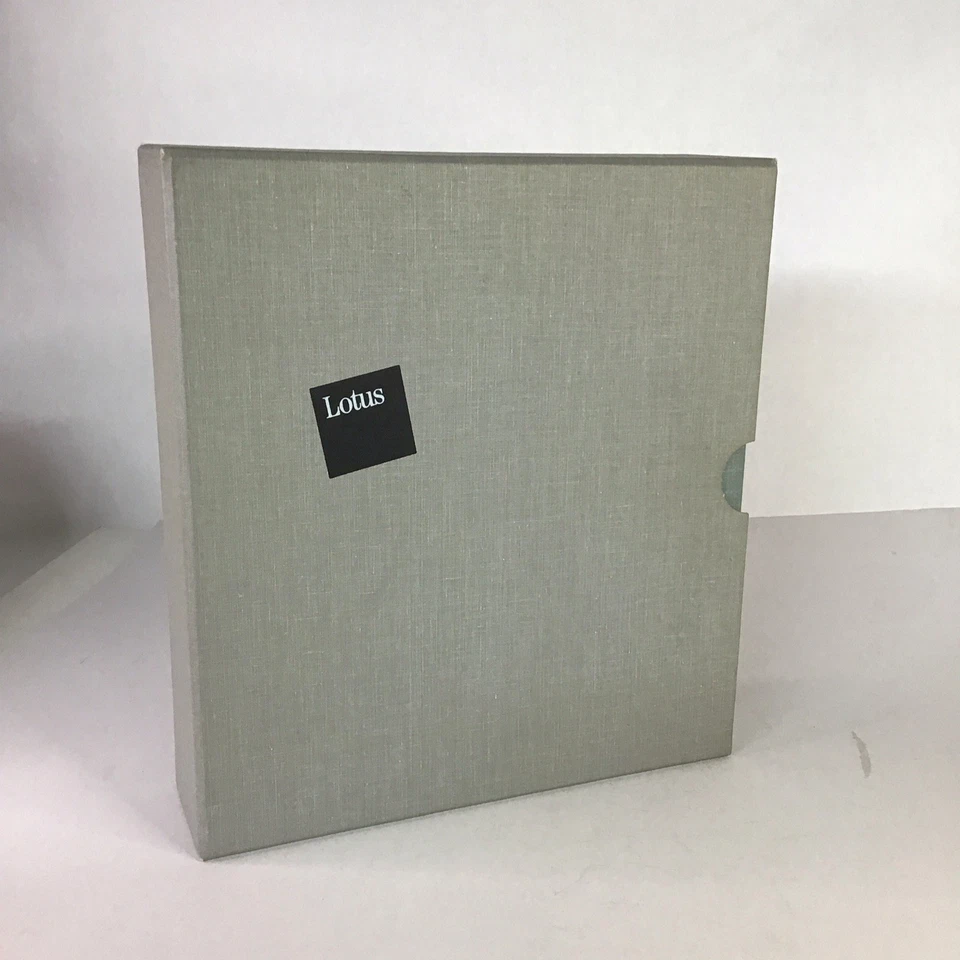 Disquetes vintage LOTUS 123 Software V2.01 5,25", manuales y estuche deslizante-fotos Foto 1 de 4