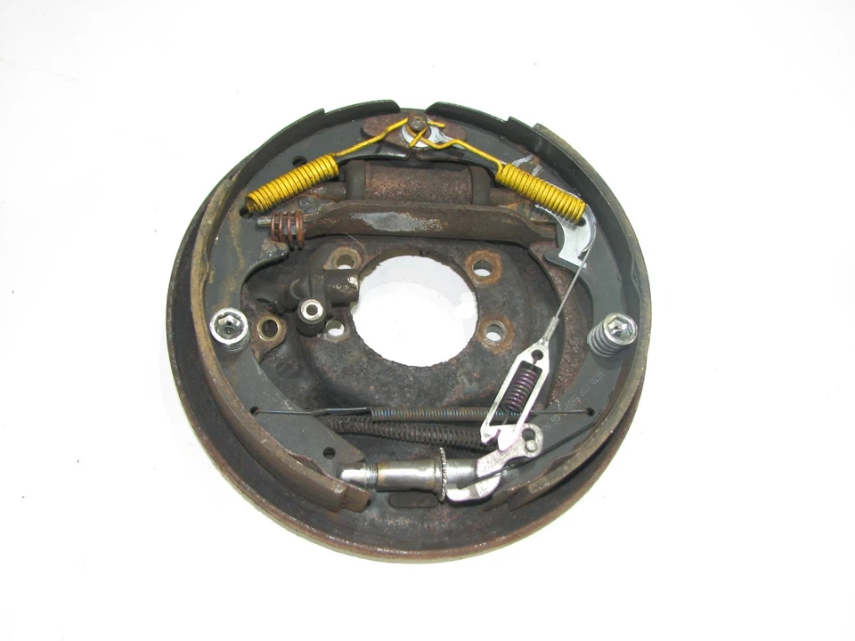 Jeep Grand Cherokee ZJ 93-95 Rear Drum Brake Backing Plate Driver Left 10 Inch - Image 1 of 4