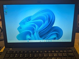 Lenovo ThinkPad X270 12.5" Laptop  I5-7300U/8GB RAM/256GB SSD Win 11 *6404* - Picture 1 of 6