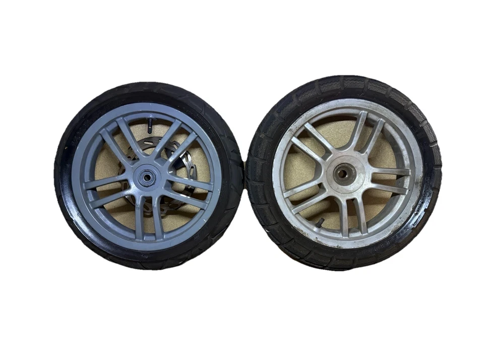 Peugeot Speedfight 3 AC 2T Reifen Felgen Räder Hinten Vorne - Bild 1 von 4