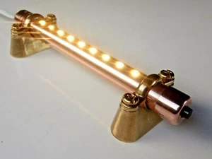 Kupfer LED Licht 12V/Netz, Steampunk, eingebauter Ein/Aus Schalter, Messing Halterungen - Bild 1 von 13