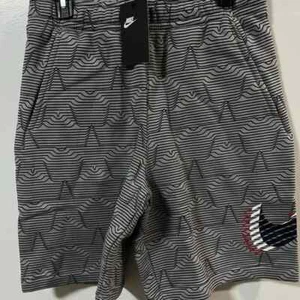 Men's Nike Club USA Basketball Shorts Color: Matte Silver, Size: S - Picture 1 of 5