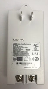 NEW Genuine AC Adapter APD Asian Power Devices WB-18D12FU AC 12V 1.5A 18W USA - Afbeelding 1 van 3