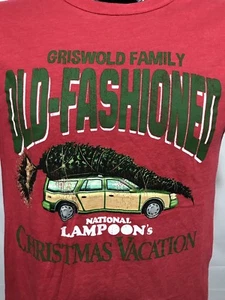 CHRISTMAS VACATION GRISWOLD Mens T-Shirt Family Wagon Size M Red Cotton Tee S/S - Picture 1 of 4