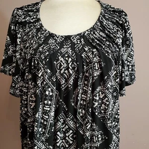 Style & Co Top 3X Plus Black White Short Sleeve Pleated Front Stretch Knit Relax - Picture 1 of 10