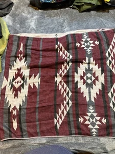 Vanity Infinity Scarf Wrap Southwestern Aztec Pattern Print Polyester 33”x34.5” - Picture 1 of 3