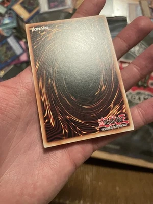 Kiwi Magician Girl▪︎YUGIOH▪︎MVP1▪︎SECRET RARE▪︎FRENCH▪︎1st ED▪︎NM - Image 1 of 4