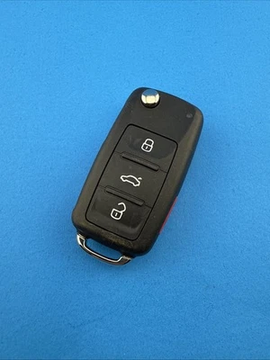 USED OEM Volkswagen Keyless Remote Fob 4-Button - 5K0837202EC - TESTED - Image 1 of 3