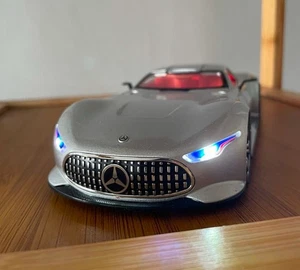 1:24 Mercedes-Benz AMG Vision GT Concept Diecast Model Collectible with Features - Picture 1 of 6