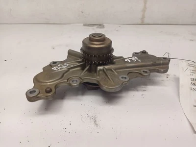 Bomba de refrigerante Ford Explorer 2013 3,5 L 12089817 Foto 1 de 4