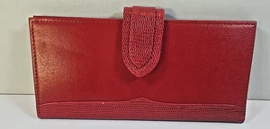 Liz Claiborne rote Leder-Geldbörse mit Doppelfaltung Scheckbuch Karten Fotos Druckknopfverschluss - Bild 1 von 6
