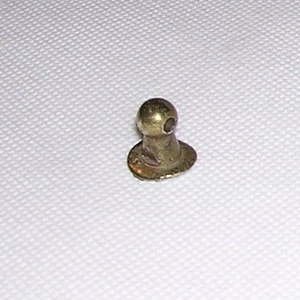 Top G#/Ab Post. Loch ohne Gewinde. Ab 1953 Altsaxophon USA panamerikanisch. 1/2" (H). - Bild 1 von 4