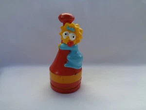 2001 Los Simpson Maggie Simpson rojo ajedrez pieza de repuesto o adorno de pastel - Imagen 1 de 4