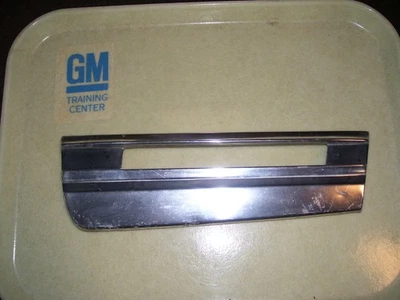 1970 - 1972 Chevrolet Monte Carlo Front Fender Lower Molding righ side passenger - Image 1 of 4