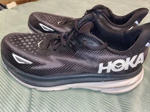 Hoka One Clifton 9 women’s Sz 10 D Wide black/white 1132211 BWHT running shoe - Picture 1 of 16