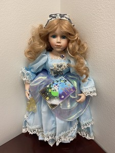 muñeca de porcelana precio