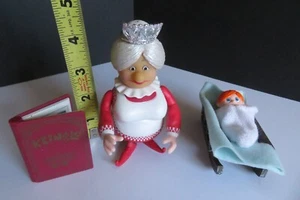 2004 SANTA CLAUS Is Comin' To Town® Tanta Kringle With Baby Claus - Memory Lane - Picture 1 of 24