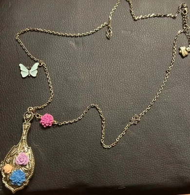 Collar colgante espejo Born To Rule Foto 1 de 4