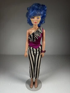 Jem & The Holograms Stormer of the Misfits 13 Zoll Puppe lose - Bild 1 von 7