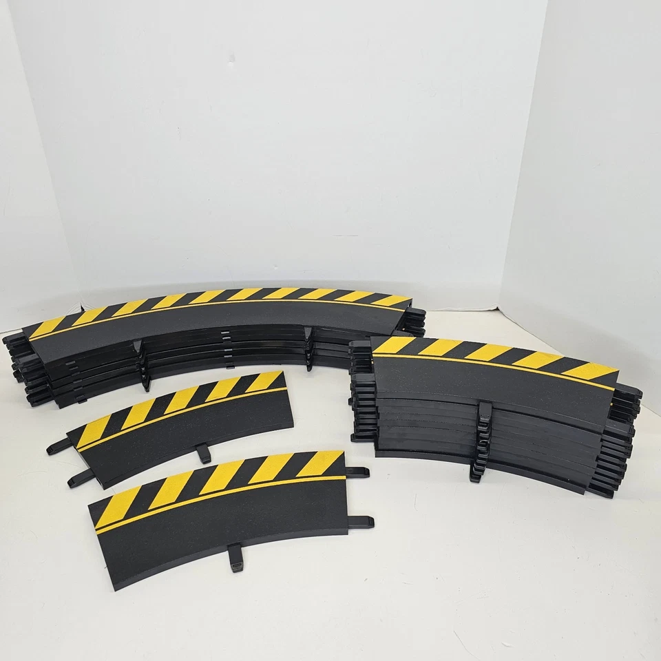 Lote de 19 clips de conexión de pista exclusivos Carrera Evolution 1:24 Foto 1 de 4