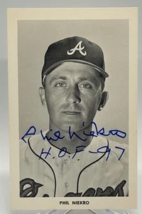 Autographed Phil Niekro Photo. NM - Picture 1 of 1