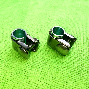 RALEIGH CHOPPER MK1 MK2 NUEVAS ABRAZADERAS DE BARRA SISSY DE ACERO INOXIDABLE CON INSERTOS x 2 - Imagen 1 de 3