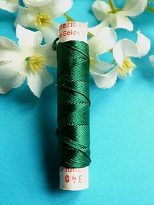 Superb Bobbin of Pure Silk Thread Gutermann Green No. 340 - Picture 1 of 2