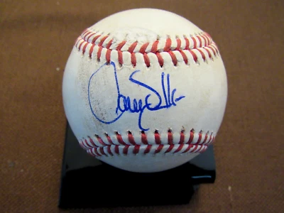 Larry Walker Jugador Más Valioso Rockies Exposiciones Corte Firmado Automático OML Juego usado béisbol beckett Foto 1 de 3