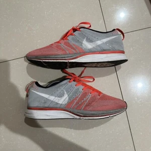 Nike Flyknit Trainer+ Bright Crimson - Size 10 - Picture 1 of 4