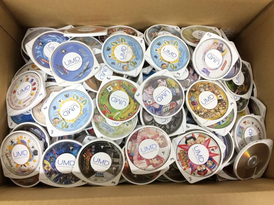 Sony PSP Game soft Software UMD random Japanese Lot 100 set For Parts - Image 1 of 1