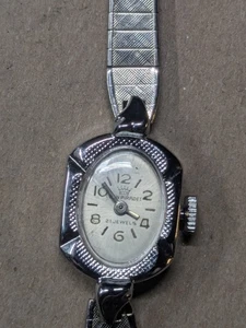 Leon Piradet Ladies Wrist Watch Swiss Made 21 Jewels Mechanical Wind - Picture 1 of 16