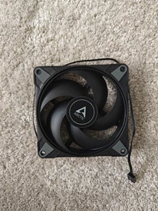 ARCTIC P12 Max High-Performance 120mm Black 4 Pin PWM Case Fan. Used, Working! - Zdjęcie 1 z 3