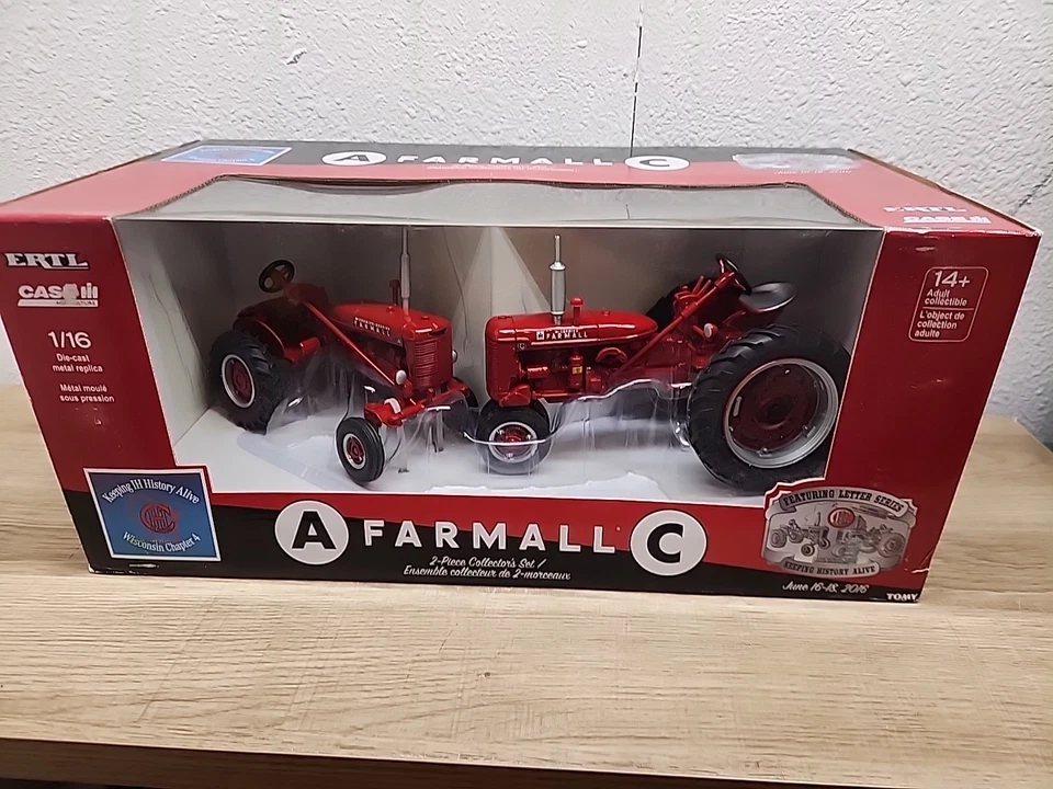 1/16 IH International Harvester Farmall Set A & C Models Wisconsin Chapter 4 - Image 1 of 4