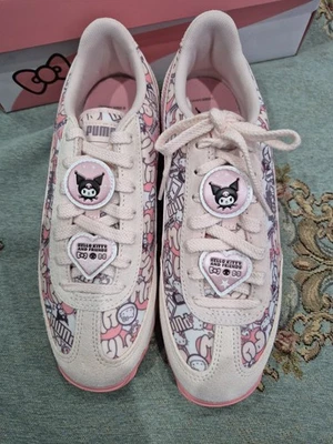 Zapatilla deportiva Sanrio Hello Kitty and Friends x PUMA Easy Rider (juventud) talla 7 Foto 1 de 4