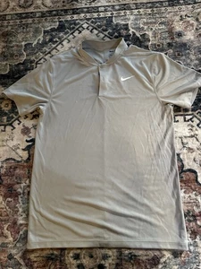 Camiseta polo Nike Dri-Fit manga (medidas incluidas) pequeña - Imagen 1 de 6