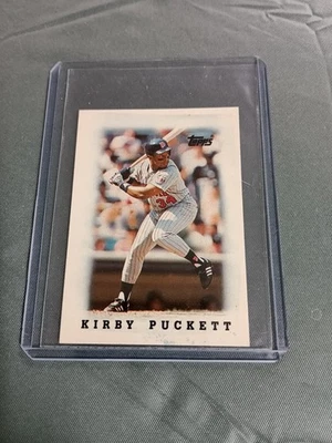 1988 Topps Baseball League Leaders Minis #23 Kirby Puckett HOF Excellent Card  - Image 1 of 2