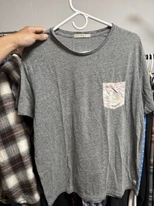 Camiseta gris de bolsillo tropical cuello redondo re-hilada capa marina para hombre talla L - Imagen 1 de 4
